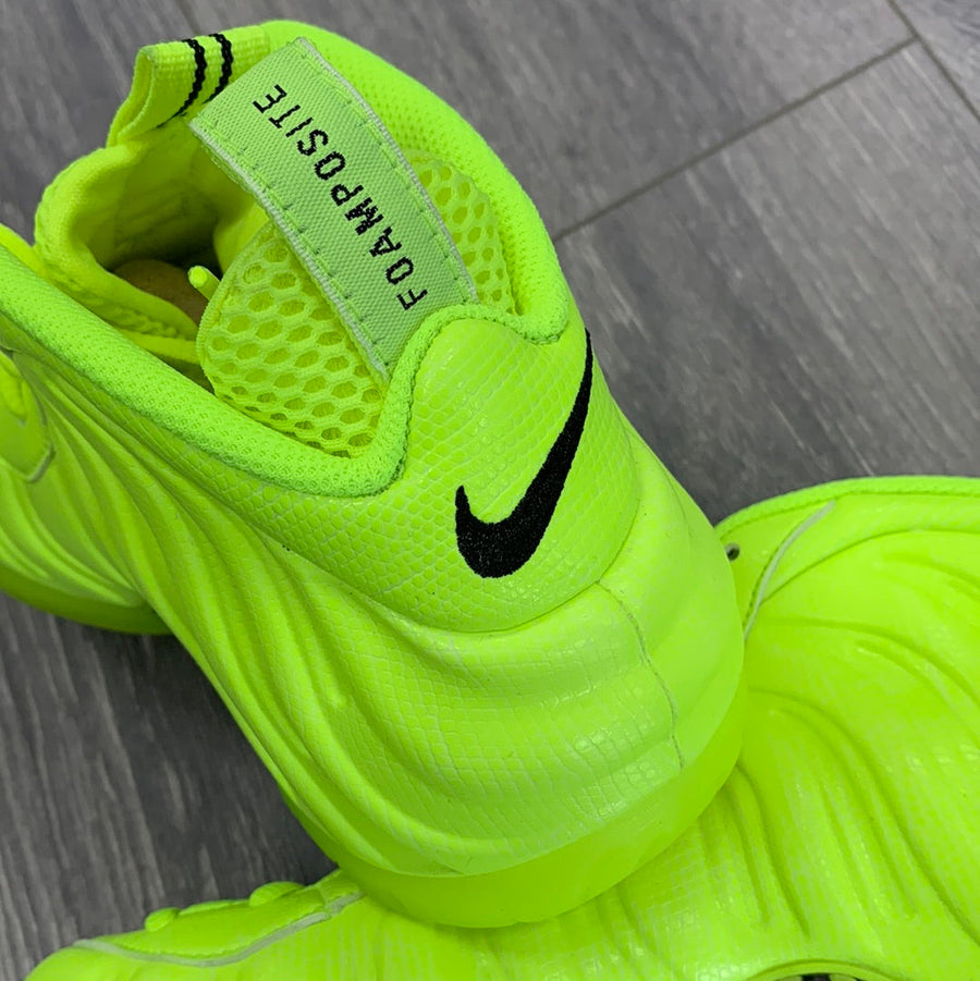 Air Foamposite Pro Volt