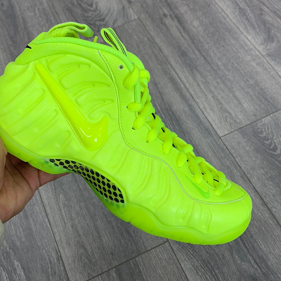 Air Foamposite Pro Volt