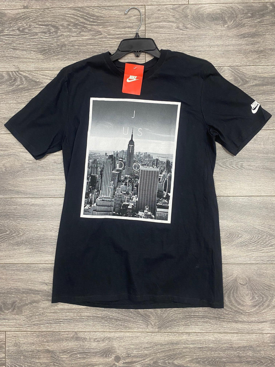 Nike x NYC Skyline Tee