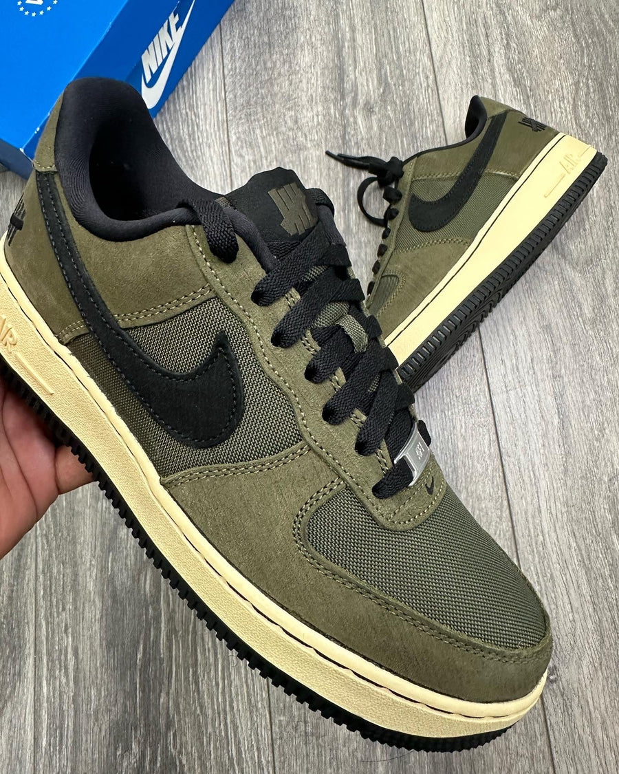 Nike Air Force 1 Low SP Undefeated Ballistic Dunk vs. AF1